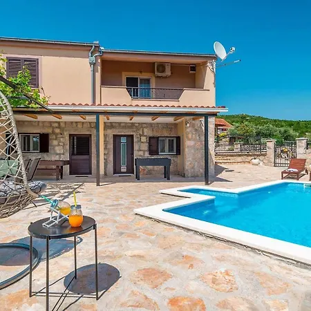 Holiday home Didovina *